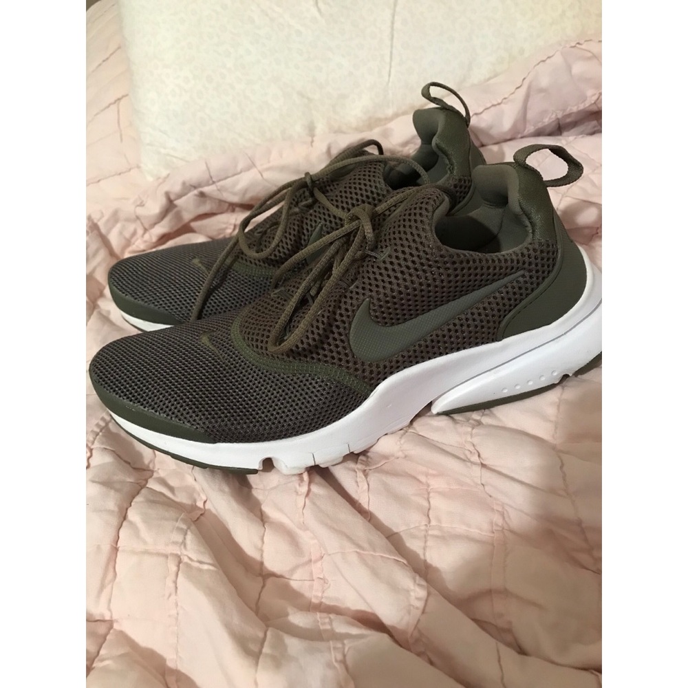 Nike Air Presto Fly - Dark Olive Green Color